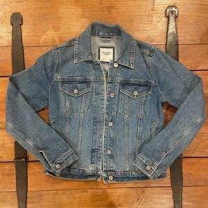 A&F Women’s Jean Jacket Size Small